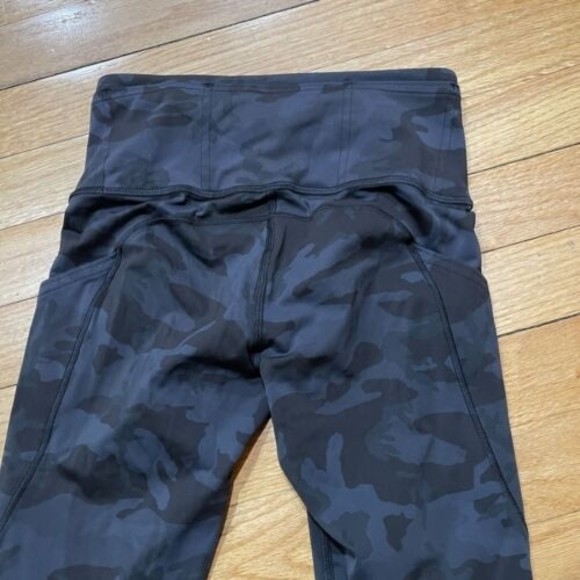 Lululemon Womens Size 2 Fast Free Tight II 25" Non-Reflective Nulux Gray Camo - Picture 11 of 16